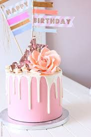 Layer Cake Chocolat Fraise Fondant Au Chocolat Et Creme A La Fraise Recette Cake Chocolat Chocolat Fraise Au Chocolat