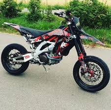 Pin On Bikes Cars Fast Things With Engines