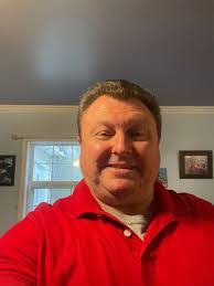 Tara Rowell's Instagram, Twitter & Facebook