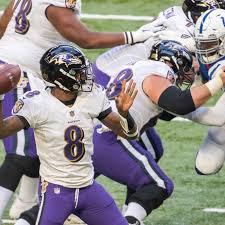 The average televised college football game lasts about 3 hours and 26 minutes which is about 16 minutes longer than an nfl game. Cowboys At Ravens Tuesday Night Football Game Time Tv Channel Odds How To Watch Live Online Big Blue View
