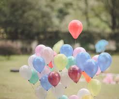 Luftballons Steigen Lassen Zur Hochzeit Mit Bildern Luftballons Steigen Lassen Luftballons Wunsche Zur Hochzeit