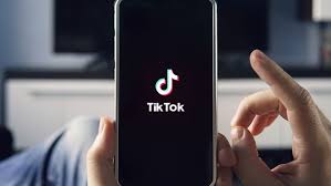 TikTok aumenterà ancora la durata massima dei video? In test il formato da  unora | Hardware Upgrade