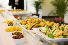 Si possono trovare idee per segnaposti artistici, che gli invitati ameranno conservare per ricordo. Allestimento Catering E Open Bar Per Rinfreschi E Feste Di Compleanno A Torino Organizzazione Feste Di Compleanno E Feste Aziendali A Torino Eventi E Party Privati Per Adulti Intrattenimento Con Idee