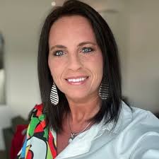 Mandi Willis (@mandimwillis)