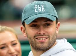 Chad Pennington warns Baker Mayfield about being a celebrity quarterback