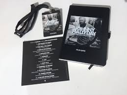 Mon pays c'est l' amour. On A Ecoute L Album Posthume De Johnny Hallyday Cnews