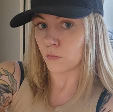 Margarita Farris's Instagram, Twitter & Facebook