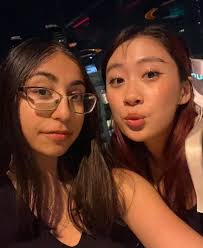 hi hi i'm parmida but you can call me par :) im from sandy eggo and i'm  going to be majoring in biological sciences at fullerton! i have a  crippling addiction to