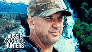 Dustin Breaks The News Of Fred Hurt's Passing