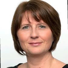 Dawn Wardell's Instagram, Twitter & Facebook