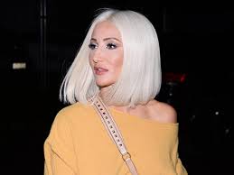 I'll return nakedness for your gaze. Justyna Steczkowska Jako Blondynka Na Festiwalu W Opolu 2020 Co Za Metamorfoza