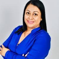 Elizabeth Servin's Instagram, Twitter & Facebook