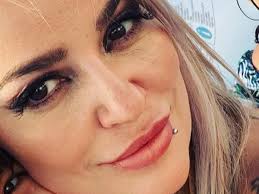 Get all the lyrics to songs by ruth marlene and join the genius community of music scholars to learn the meaning behind the lyrics. Ruth Marlene Deixa Desabafo Sobre Ser Mae Solteira Dioguinho Blog