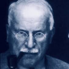 Front and back of Jung's ring...