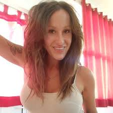 Candace Navarra (@candacenavarra)