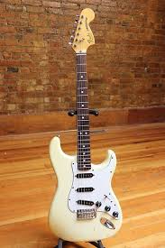 Fender Stratocaster International Series 1980 Arctic White Division Street Guitars Reverb Fender Stratocaster Fender Stratocaster Guitar