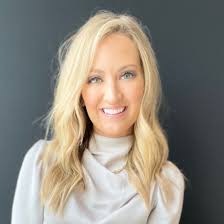 Heather Sanford's Instagram, Twitter & Facebook