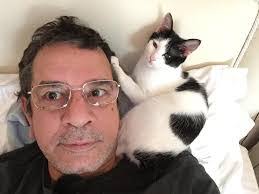 «ο πατέρας μου δεν ήθελε να ασχοληθώ με τη μουσική γιατί ήταν πολιτικός μηχανικός και με προόριζε για διάδοχό του. Stamaths Spanoydakhs H Kontra Me Toys Goneis Oi Skepseis Aytoktonias H Katakraygh H Anaphria Kai To 8ayma