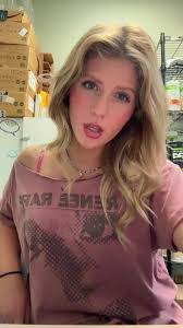 Leah Murrell's Instagram, Twitter & Facebook