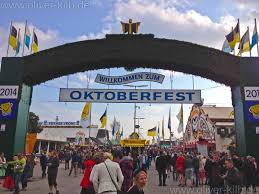 Aber wann fängt die gaudi morgens an? Die Wiesn 2014 Oktoberfest In Munchen Oliver Kilb