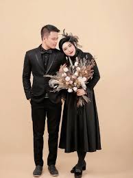 Check spelling or type a new query. 30 Ide Keren Prewedding Tema Baju Hitam Putih Flatpop Megan