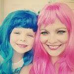 Chantel Larson's Instagram, Twitter & Facebook