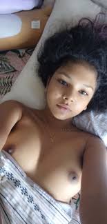 What is the name of this girl and where I can get her videos? - Luvrynnie  1302526 › NameThatPorn.com