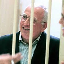 Il 78enne 'professore' di ottaviano. Raffaele Cutolo Il Magistrato Rigetta L Istanza Resta In Carcere