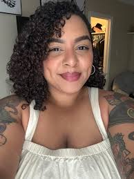 Long shot but can someone make this picture look like sunset and remove the  horns out of the picture please. If possible please I'd appreciate it