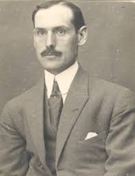 Abílio Marques Mourão Nasceu a 10 de Agosto de 1890 em Gavião. Era filho de  António José Alves Fernandes Mourão e de Fábi