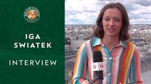 Roland garros'ta zafer polonyalı raket iga swiatek'in oldu. Iga Swiatek Interview I Roland Garros 2020 Youtube