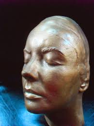 Liz Taylor, in the {plaster} FLESH!