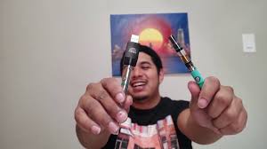 Preheat or press & hold. Ooze Slim Pen Twist Battery Vape Pen Review Youtube