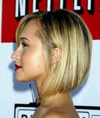 Die Ruckkehr Der Skalierten Bobs Der Bob Ist Eine Jener Frisuren Die Kein Alter Kennt Und Keine Mode Kennt Die Schuppen Bobs Sind Uberwiegend Wieder In Mode Haarschnitt Bob Bob Frisur