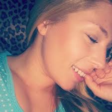 Rachel Mello (@RachelForever94)