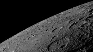 Matahari, bintang yang paling dekat dengan bumi, merupakan sumber energi dari tata surya. Nasa Temukan Es Di Planet Paling Dekat Matahari
