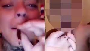 Video Women Share A Blunt With Kids And Encourage Them To Smoke Daily Mail Online