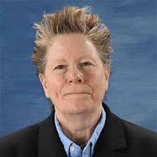 Laura Peterman's Instagram, Twitter & Facebook