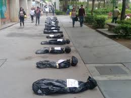 Andrés bello catholic university also known in spanish as universidad católica andrés bello is a private university in venezuela. ØªÙˆÙŠØªØ± Reporte Ya Ø¹Ù„Ù‰ ØªÙˆÙŠØªØ± 11may Asi Amanece El Pasillo De La Universidad Catolica Andres Bello En Caracas Ucab Https T Co Qnlsr9zhcs