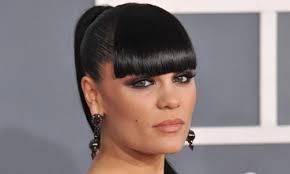 #una chica invisible #frases #music #jessie j #tumblr #frases motivadoras #motivacion. Jessi J Diese 10 Prominenten Haben Herzprobleme Praxisvita De