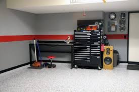 However, since it is a floor, you definitely have to plan an exit strategy so you don't trap yourself in the middle of a whole lot of wet paint. 50 Garage Paint Ideas For Men Masculine Wall Colors And Themes