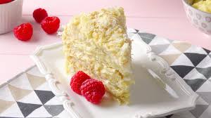 Die vielfalt der rezepte mit blätterteig sind schier unendlich, denn blätterteig lässt sich ebenso gut süß wie auch salzig verbacken. Vanillecreme Torte Mit Blatterteig Leckerschmecker