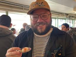 Lou Moon (@loumooncomedy) • Instagram photos and videos