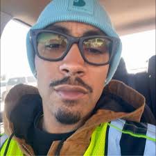 Who is the most lyrical rapper between two?