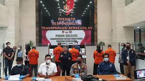 Aplikasi pinjaman online terdaftar ojk. Bareskrim Tangkap 5 Penipu Pinjaman Online Rpcepat 2 Wna Dpo Okezone Nasional