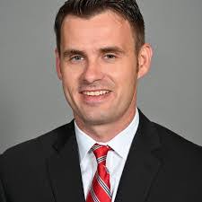 Julie Wunderlich's Instagram, Twitter & Facebook