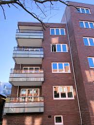 Und zwar in einer dachgeschosswohnung im 5. Winterhude