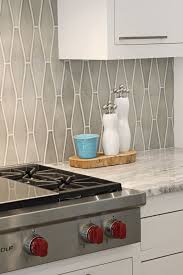 Blindsiding Useful Tips Kitchen Remodel Dark Cabinets Sinks Small 80s Kitchen Remodel Kitchen Kitchen Backsplash Designs Kitchen Remodel Small Simple Kitchen