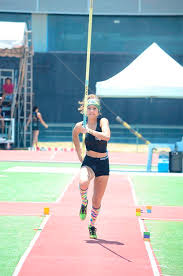 Para um bom salto, o atleta precisa ter velocidade, flexibilidade, coordenação e força; Luisa Campos E Prata No Salto Com Vara No 9Âº Campeonato Brasileiro Caixa De Atletismo