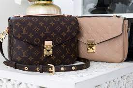 Verkaufe nagelneue louis vuitton tasche.die tasche ist nagelneu!es handelt sich auch um ein original und keine fälschung oder desgleichen!die tasche war ein geschenk meiner tante an meine. Louis Vuitton Pochette Metis Monogramm Vs Empreinte My Philocaly
